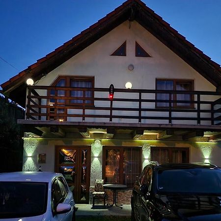 Ciprians' Home Săcele Eksteriør billede