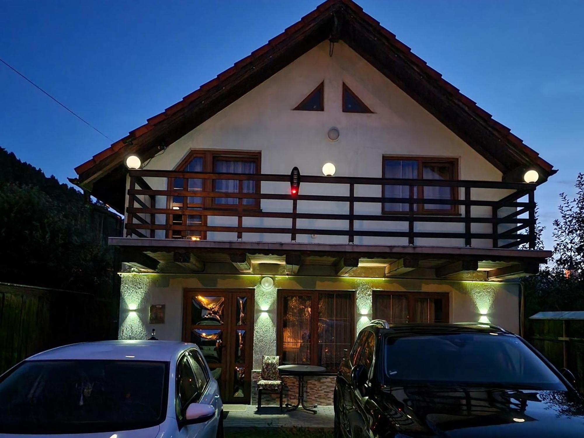 Ciprians' Home Săcele Eksteriør billede